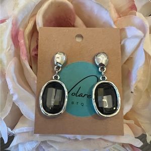 CLEAR QUARTZ OVAL EARRING